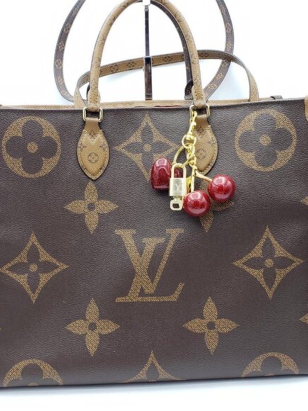 Authentic LV Gold Padlock & Key Set ✨ Luxury Bag Charm w/ Keychain - Picture 3 of 10